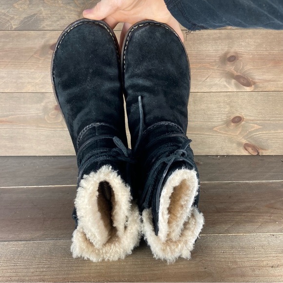 Ugg caspia Womens size 9 shoes black suede shearling lined winter boots - Picture 5 of 8